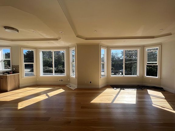 2nd image of 10 Niantic Ave