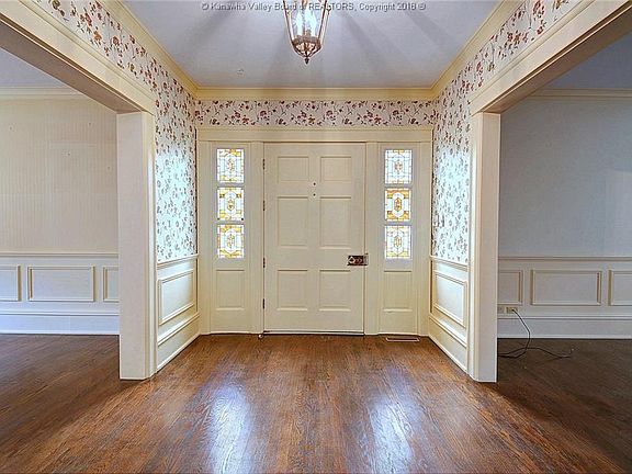 3rd image of 4307 Virginia Ave SE