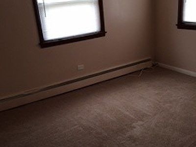 5th image of 15018 Dorchester Ave APT 1E