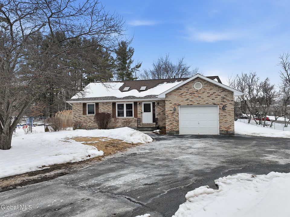 1st image of 333A Watervliet Shaker Road