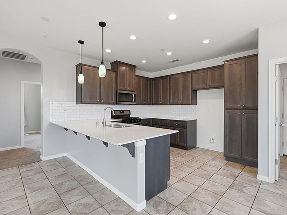 2nd image of 3289 Alexandria Street