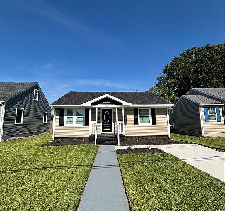 1st image of 726 Bolling St
