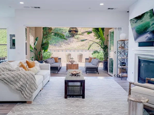 1157 Witherby Ln, Escondido, CA 92026