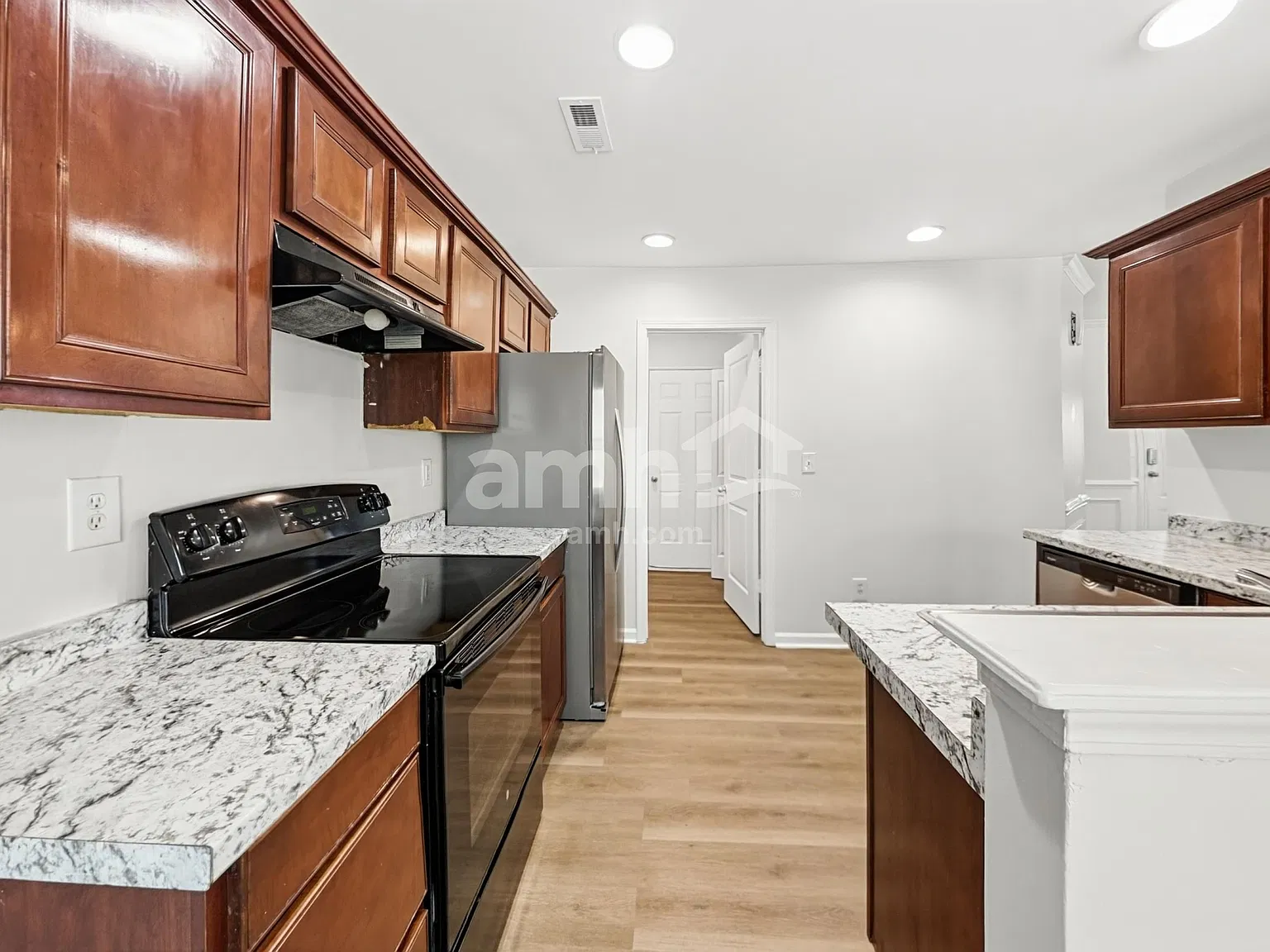4 bed, 2.0 bath, 1756 sqft, $2,225 — Photo 3
