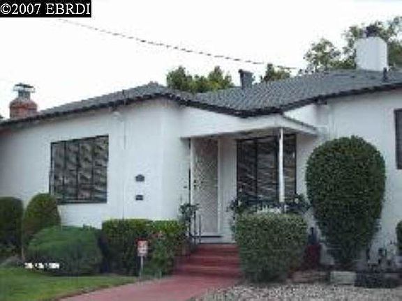 2nd image of 525 Blossom Way