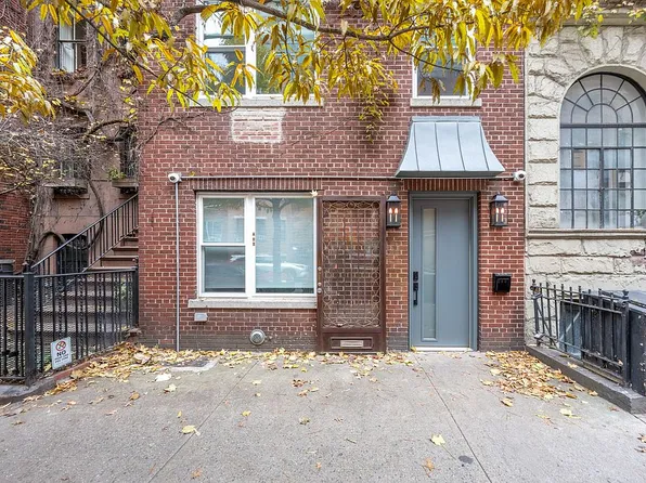 240 E 33rd St Unit Townhouse, New York, NY 10016