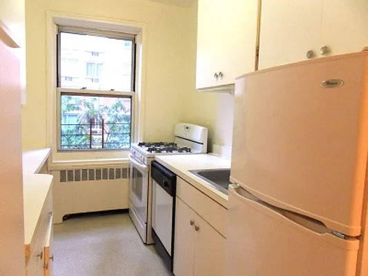 Rented by Citi Habitats | media 17