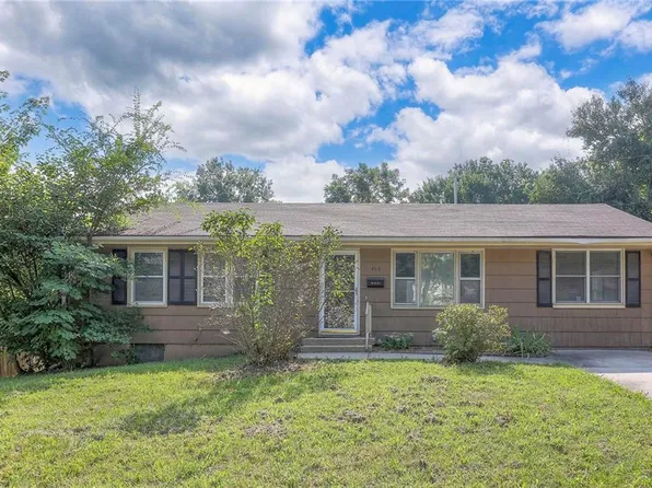 703 W Colonel Dr, Independence, MO 64050