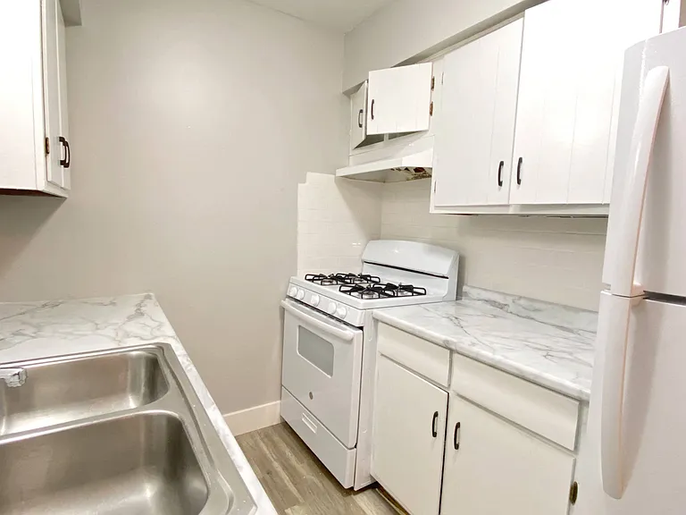 Timbercrest Apartments — Photo 6