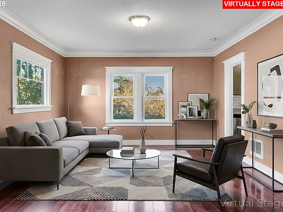 2nd image of 504 Abernethy Rd