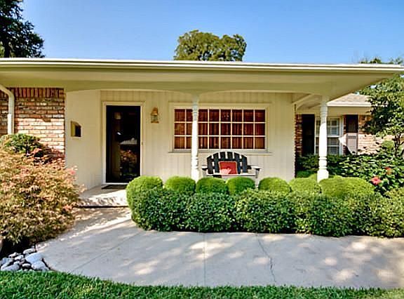 3rd image of 3116 Spanish Oak Dr