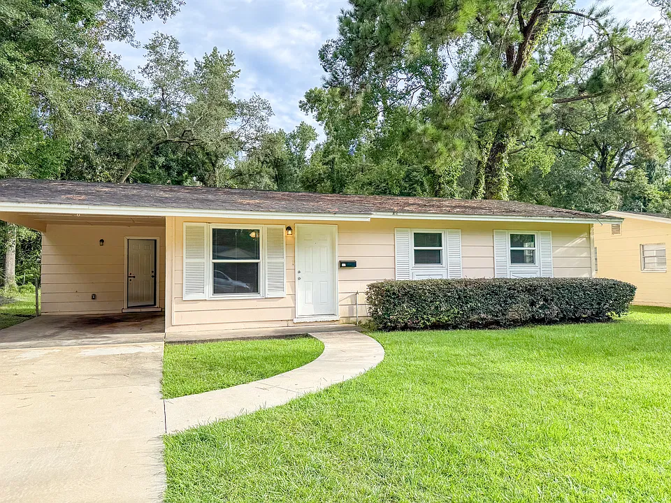 2115 Melanie Dr