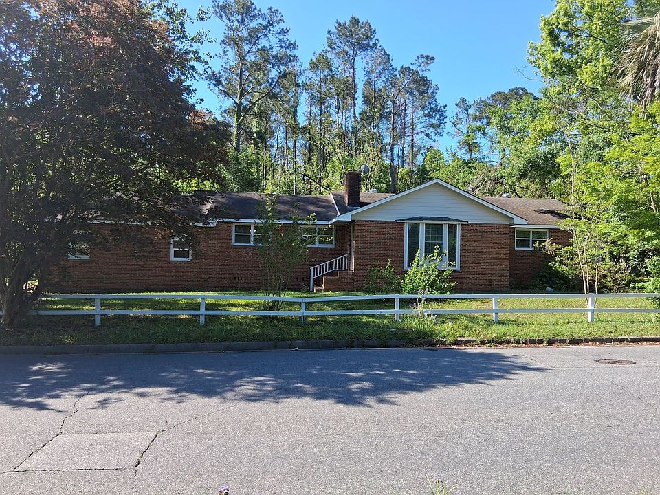 1st image of 1407 W Magnolia St