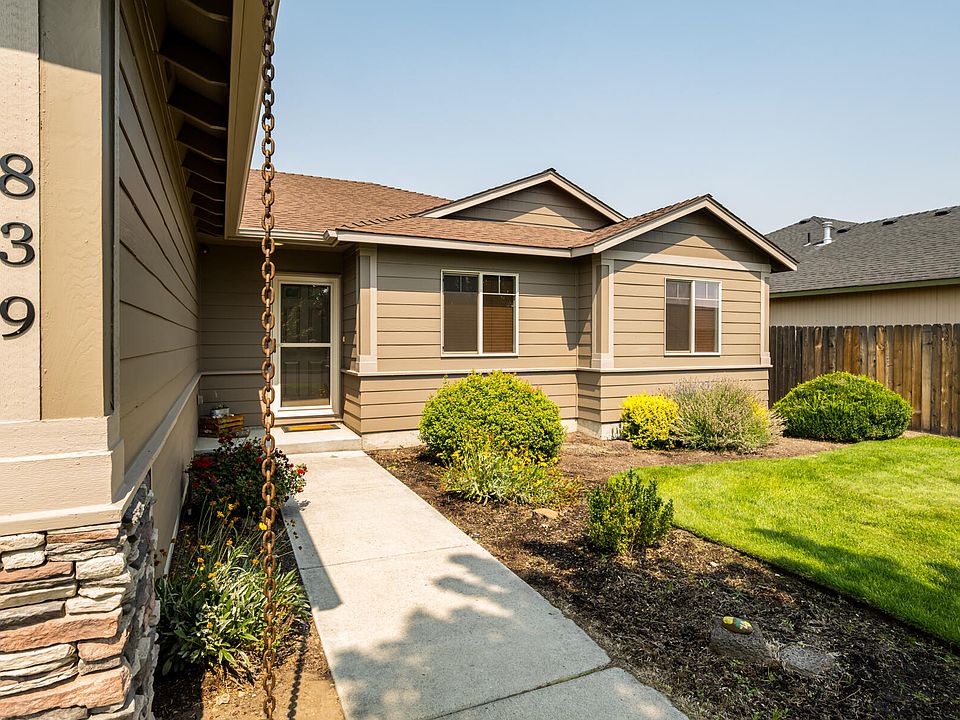 839 NE Quince Ave, Redmond, OR 97756 | Zillow