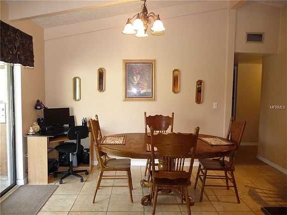 4th image of 10121 Alambra Ave