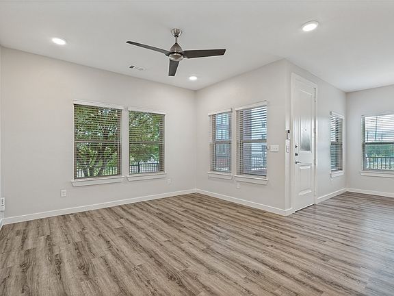 5th image of 1596 Fiji St