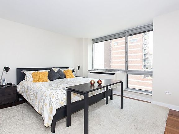 2nd image of 1965 Broadway APT 10F