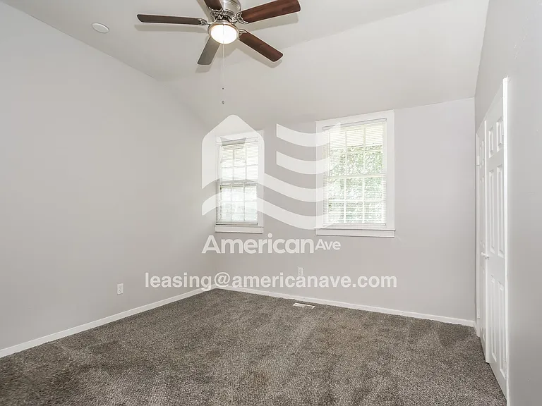 92493_009_main_bedroom_12823433.jpg