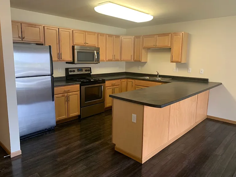 West Lake II Apartments — Photo 29