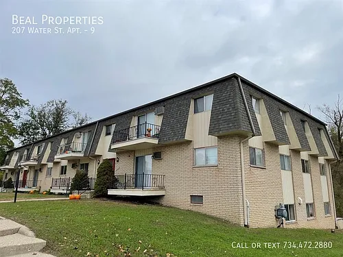 207 Water St Photo 1
