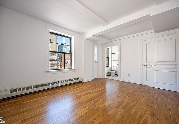5th image of 15-17 Park Ave #1402