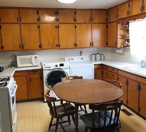 4th image of 91 Seneca Dr
