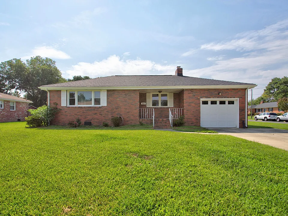 1020 Miles Standish Rd