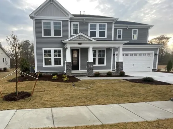 409 Regency St, Chesapeake, VA 23320