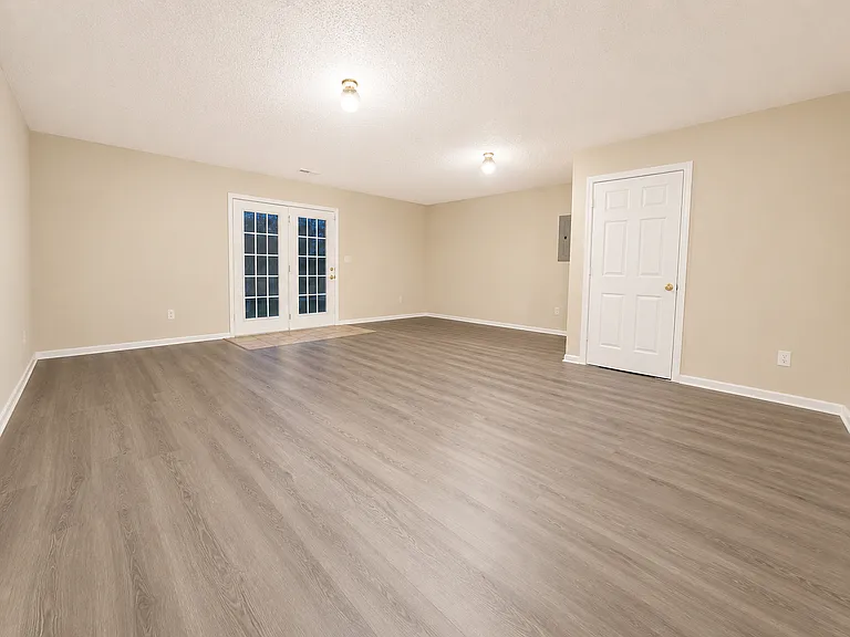2610 Chatfield Dr — Photo 40