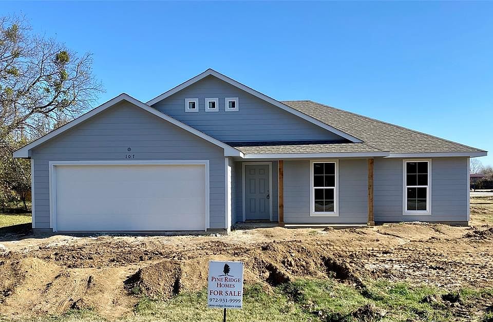 1st image of 107 Muleta Dr