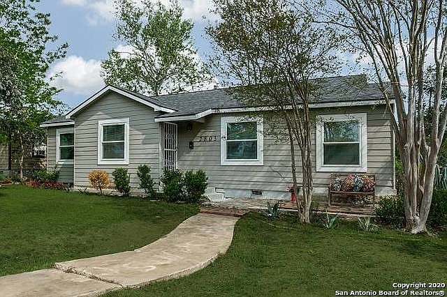 1st image of 2803 W Woodlawn Ave