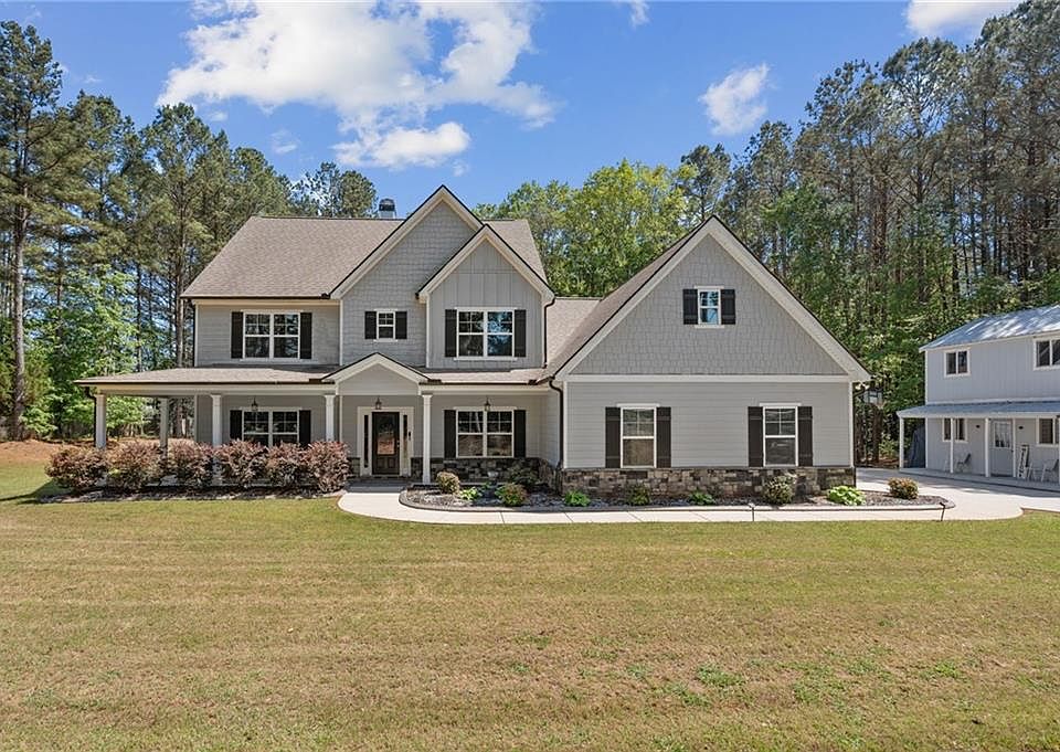 1st image of 800 Rockhouse Rd