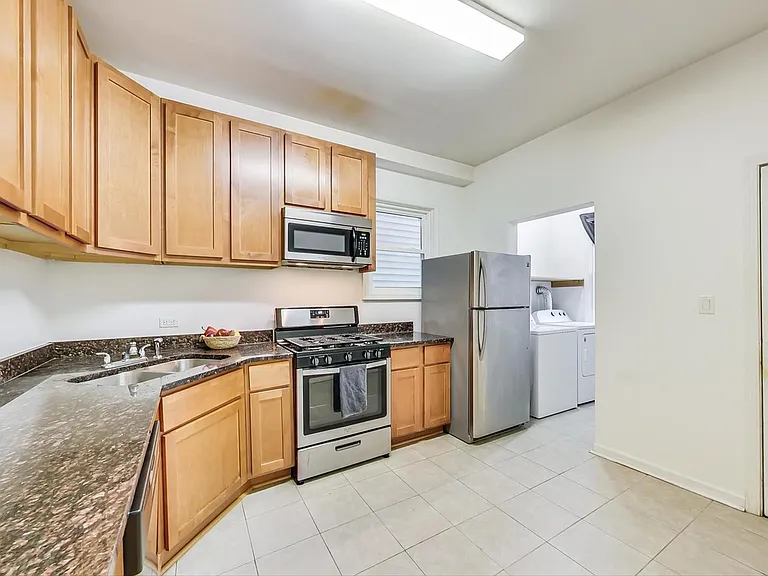 3618 W Dickens Ave #1 — Photo 7