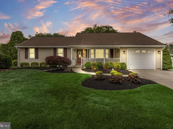 209 Yardley Rd, Delran, NJ 08075