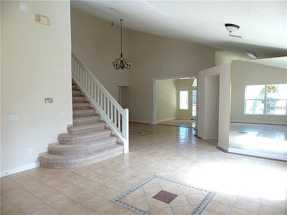 2nd image of 2577 Chatham Cir