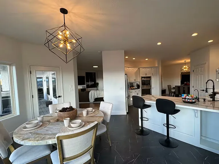 239 N Crest Line Cir #1 — Photo 4