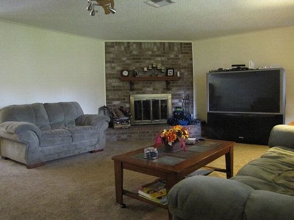 5th image of 3432 Glen Haven Dr