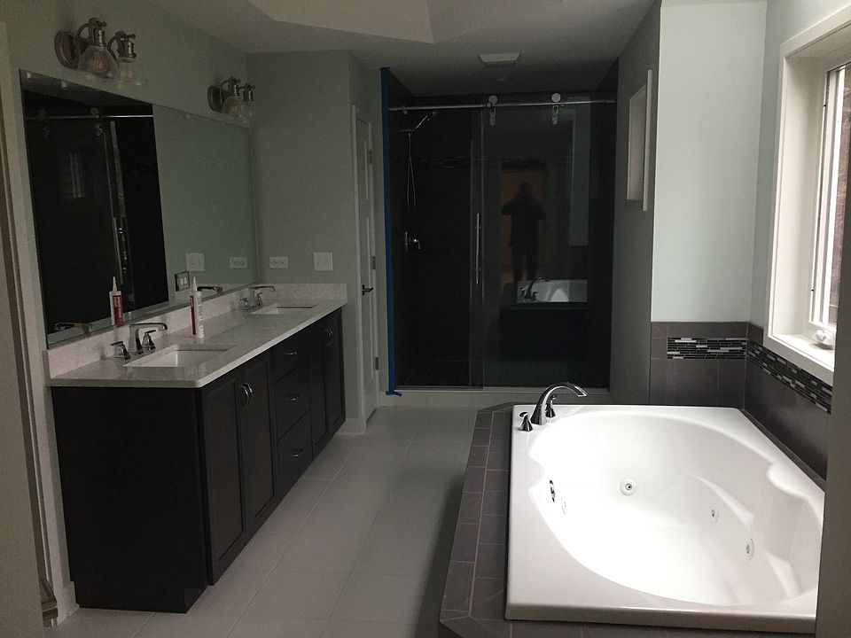 1st image of 344 Martha Ct