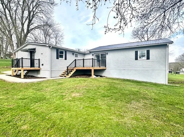 113 Emerald St, Clarksville, PA 15322