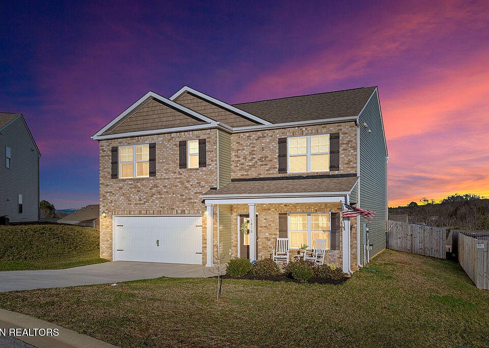 1st image of 1816 Riverstone Cres