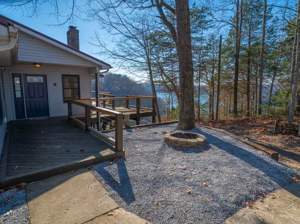 1412 W Old Jamestown Rd, Russell Springs, KY 42642