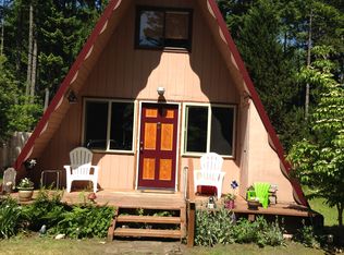 231 E Emerald Lake Dr E, Grapeview, WA 98546