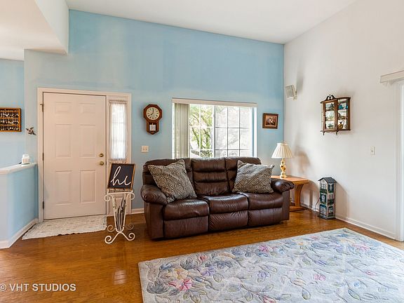 5th image of 149 Southwicke Dr Unit A