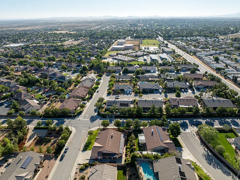 5512 Las Brisas Ter — Photo 30