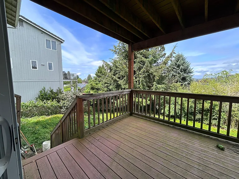 213 Bayside Rd — Photo 38