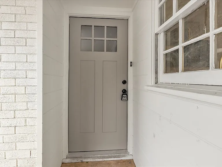 10313 N McKinley Ave — Photo 14
