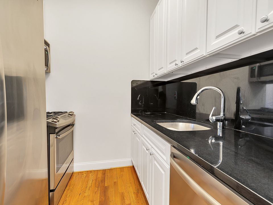 1st image of 121 Madison Ave APT 2F