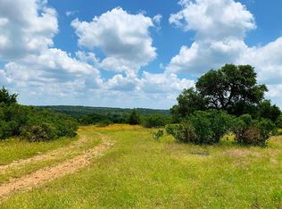 2 Odiorne Rd, Johnson City, TX 78636