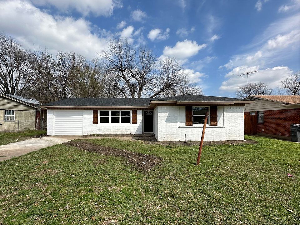 1st image of 2316 Blue Creek Dr