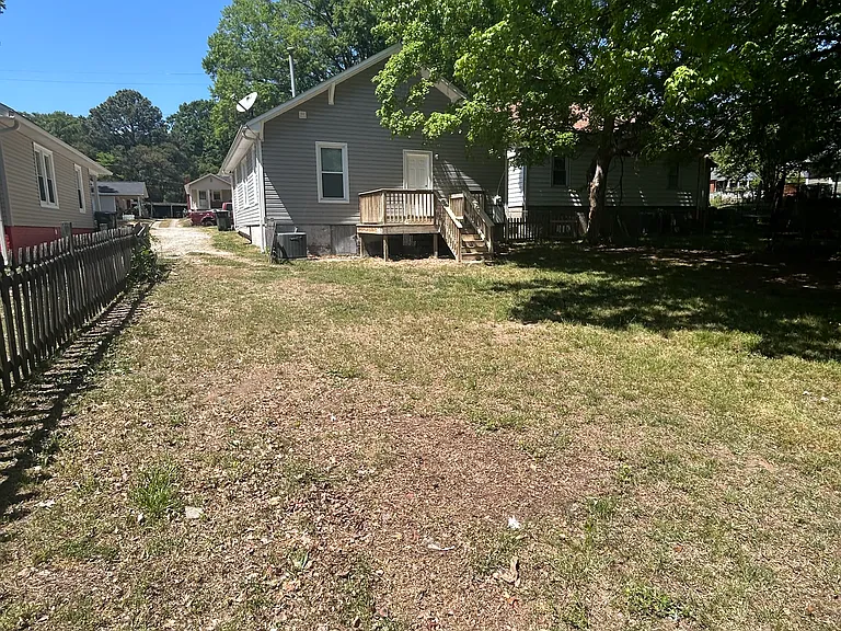 73 Douglas Ave NW — Photo 7